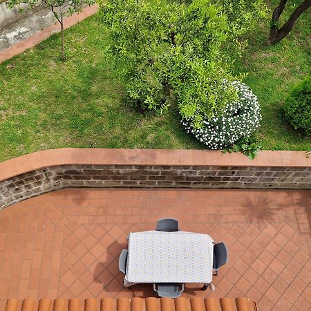 شقة Il Giardino Dei Gigli ميتا المظهر الخارجي الصورة